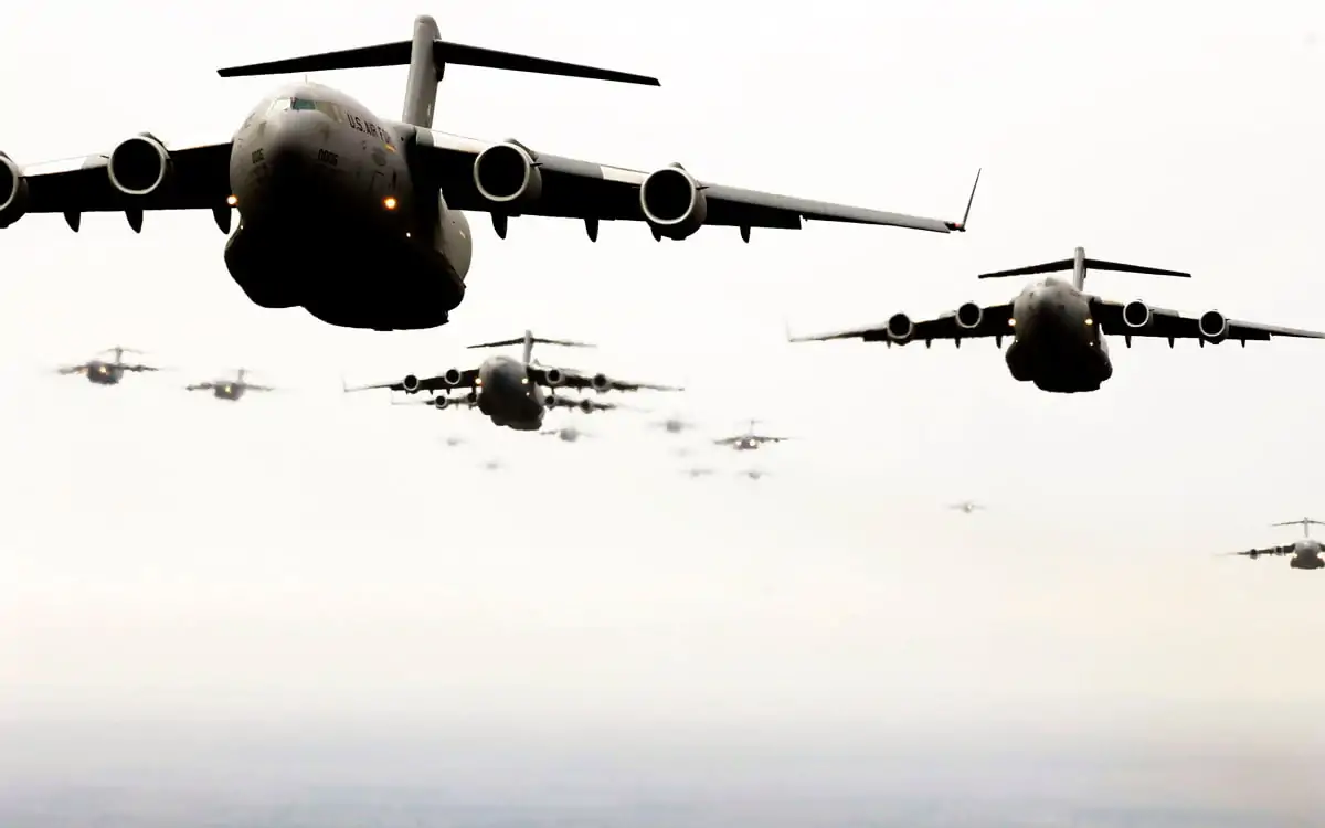 TRANSPORTE AÉREO